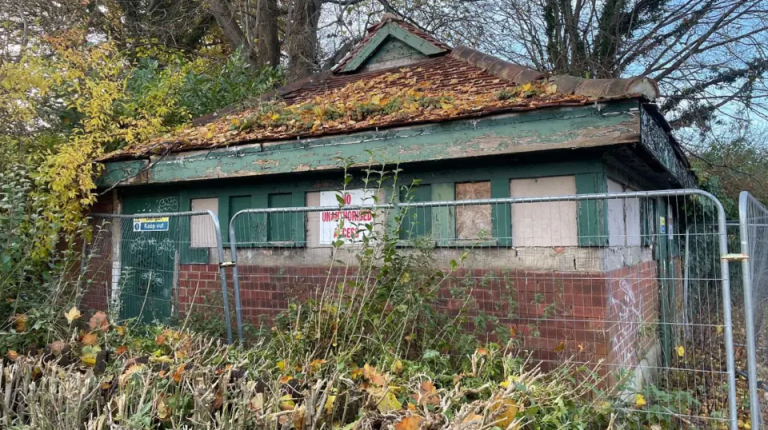 Elvet Waterside toilet block put up for sale for potential redevelopment