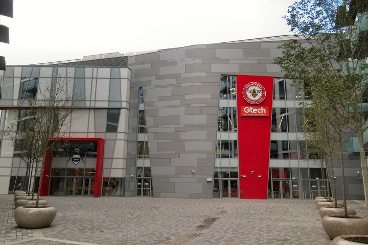 Brentford_Gtech_Community_Stadium.jpg