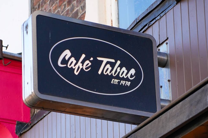 Cafei_Tabac_-_outside_1.jpg