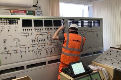 New-signallers-panel-being-lifted-into-Hessle-Road-signal-box-ahead-of-commissioning-in-January-Network-Rail-1_cropped.jpg