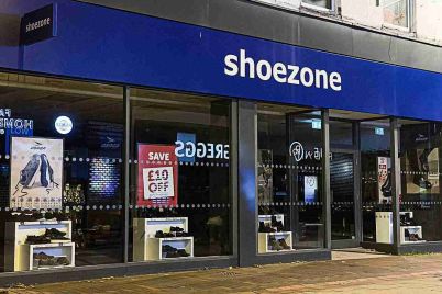The_storefront_of_the_Shoezone_discount_footwear_shop_located_at_175-177_High_Street_in_Chatham_Kent.jpg